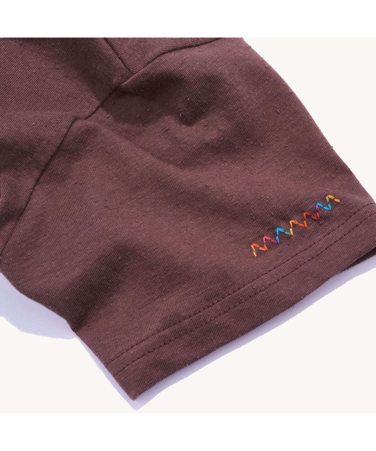 낫뉴(NOT NEW) Rainbow Stitch T-Shirt Brown