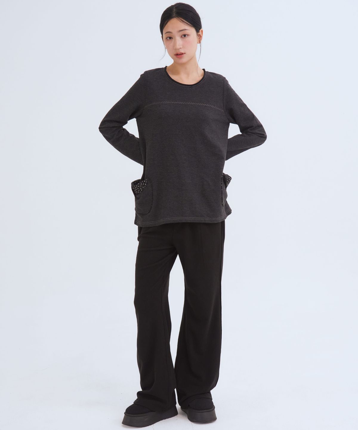 오피쉬(OAFISH) Soft Easy Bootcut Pants, Black