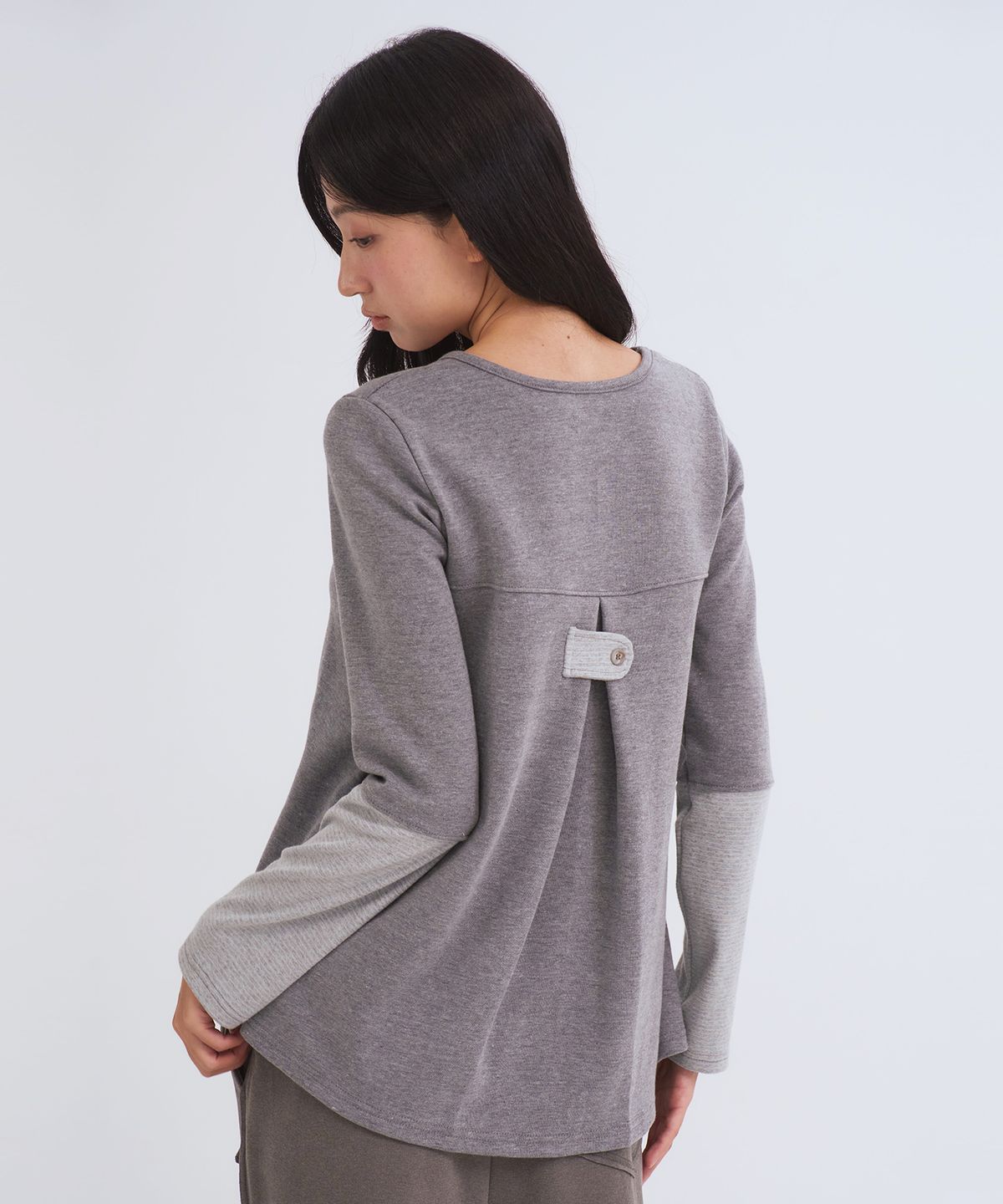 오피쉬(OAFISH) Pintuck Color-block Long Sleeves, Gray