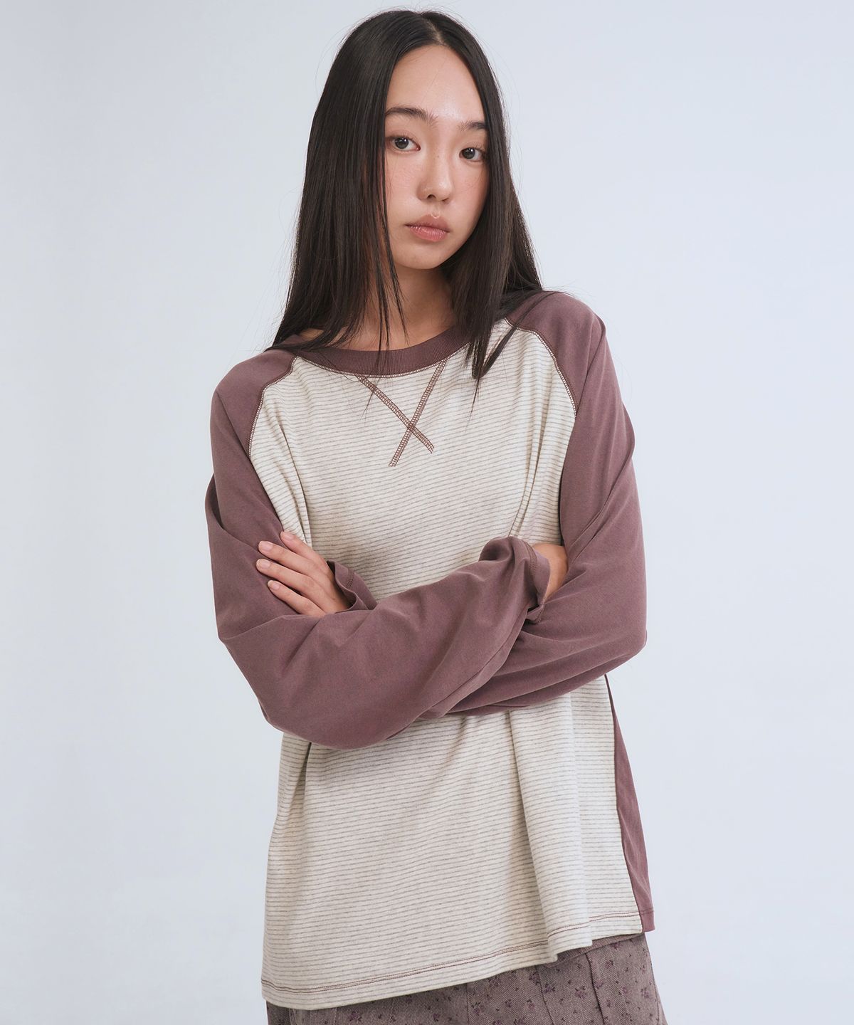 오피쉬(OAFISH) Floral Logo Raglan Long Sleeve, Purple