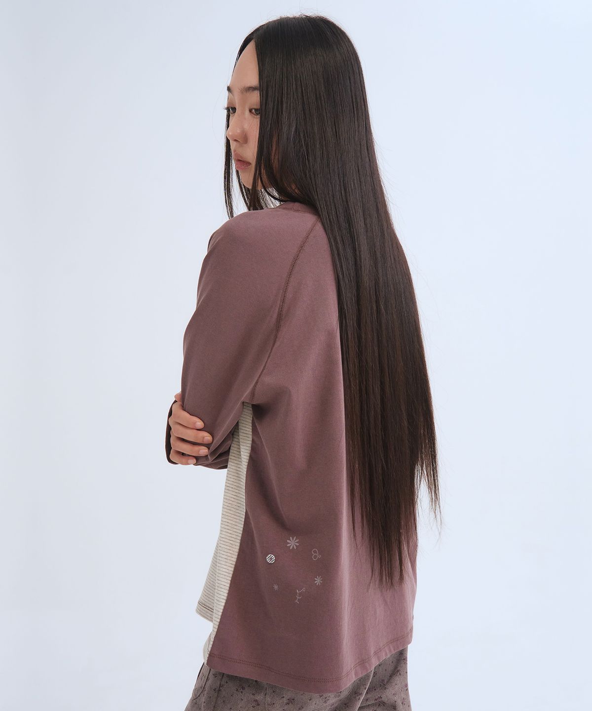 오피쉬(OAFISH) Floral Logo Raglan Long Sleeve, Purple