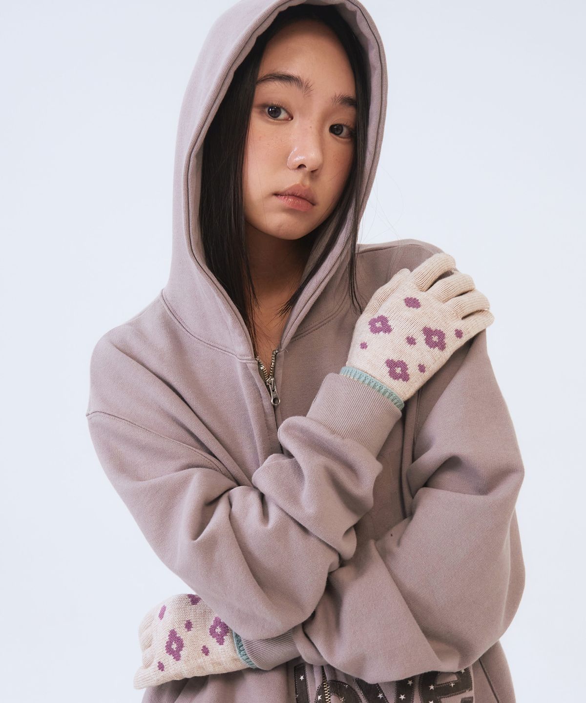 오피쉬(OAFISH) Flower Dot Roll-Up Gloves, Oatmeal