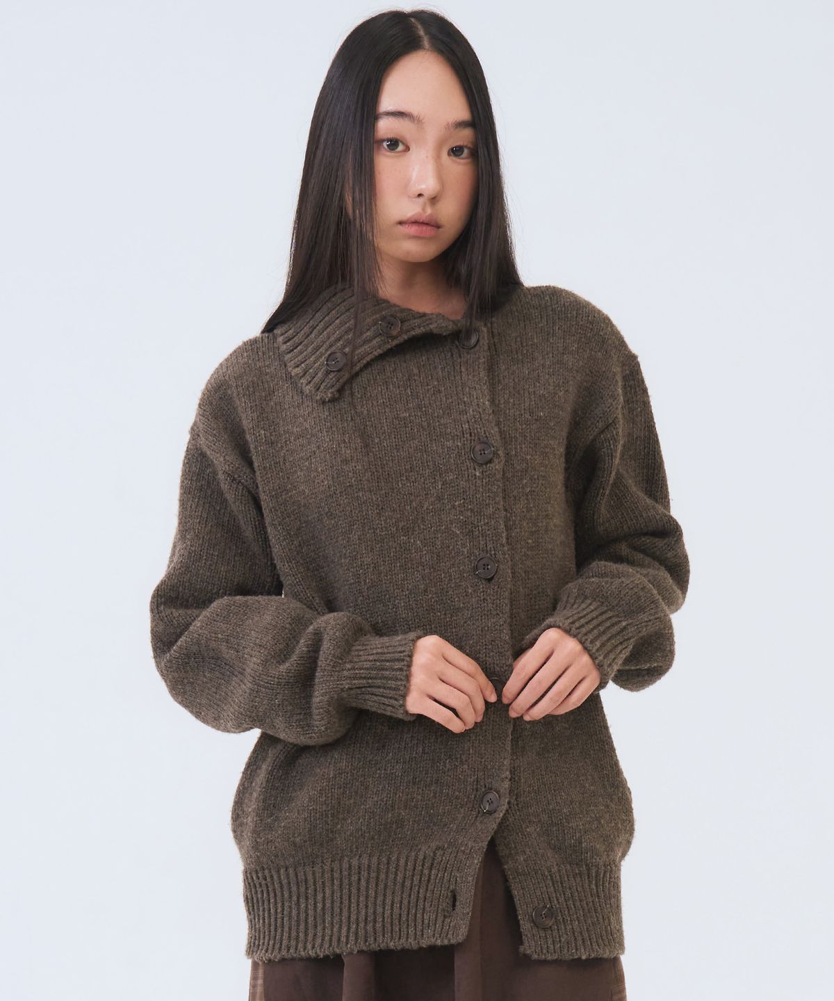 오피쉬(OAFISH) Morrow High Neck Cardigan, Brown
