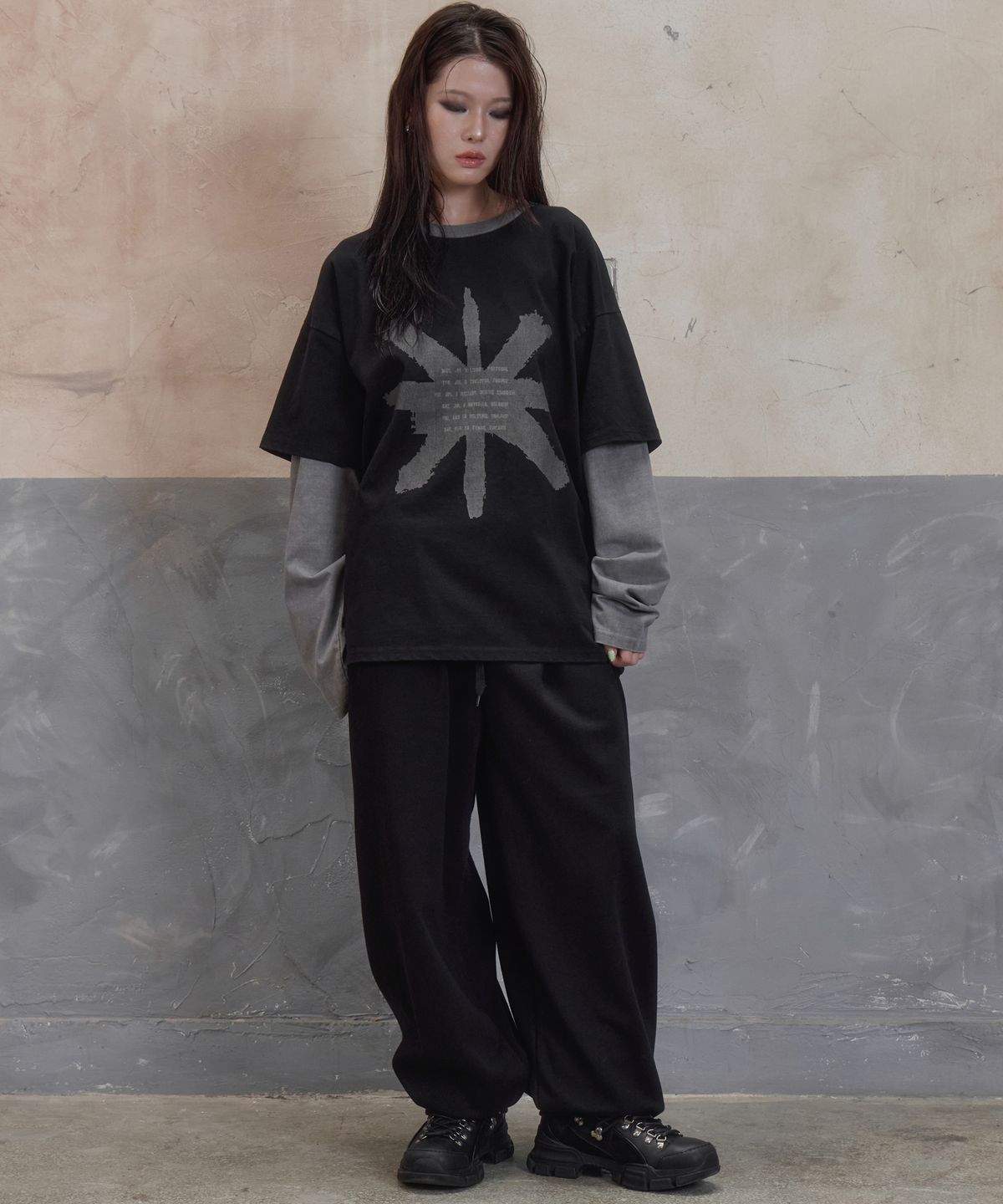 알엑스엠씨(RXMC) [피그먼트] 브러시 심볼 레이어드 티셔츠 검정