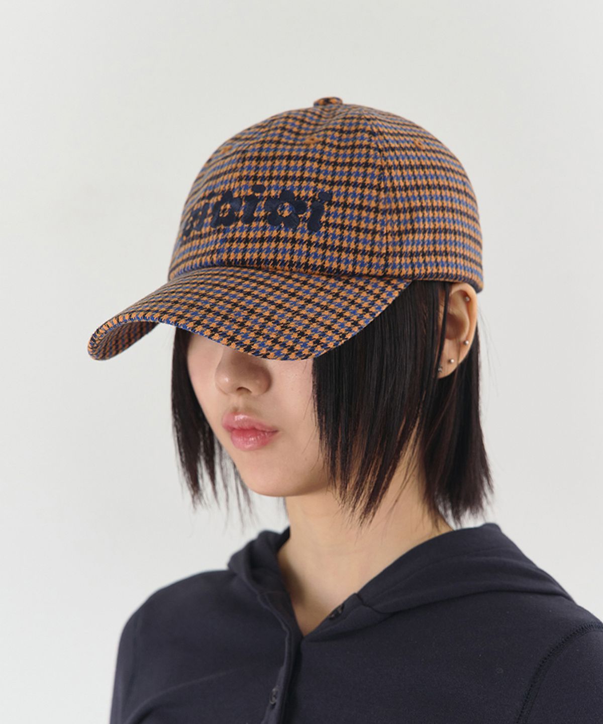 키미미(KIMIMI) 마크 볼캡 브라운 체크