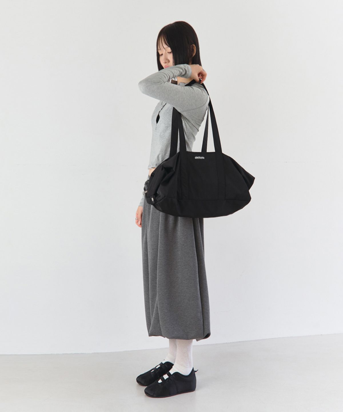 키미미(KIMIMI) 이지 지퍼 숄더백 블랙