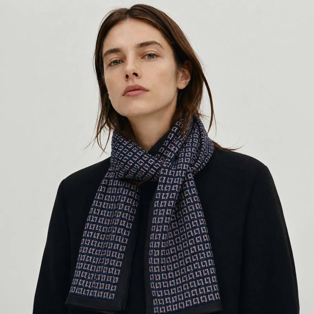 루이까또즈스카프(LOUIS QUATORZE SCARF) 파이돈 울 롱 스카프 1BSL180