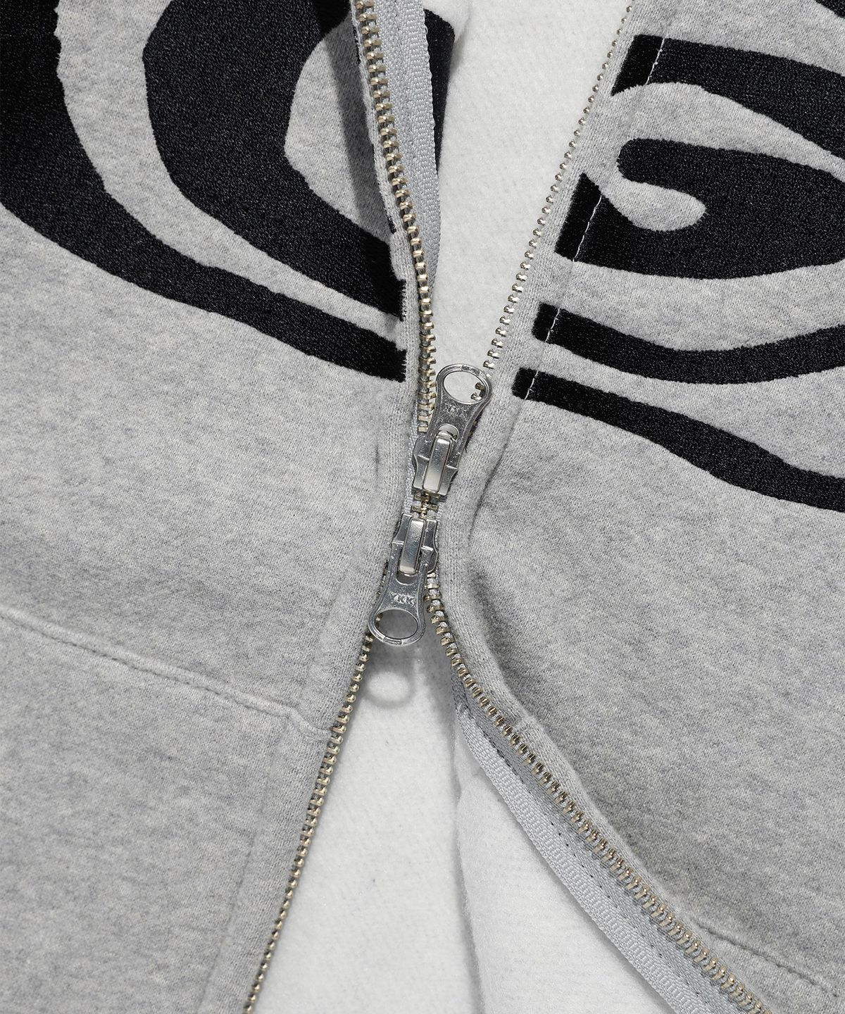 이지이지이지(EASYEASYEASY) Easy Bugs Coil Zip Hoodie Grey