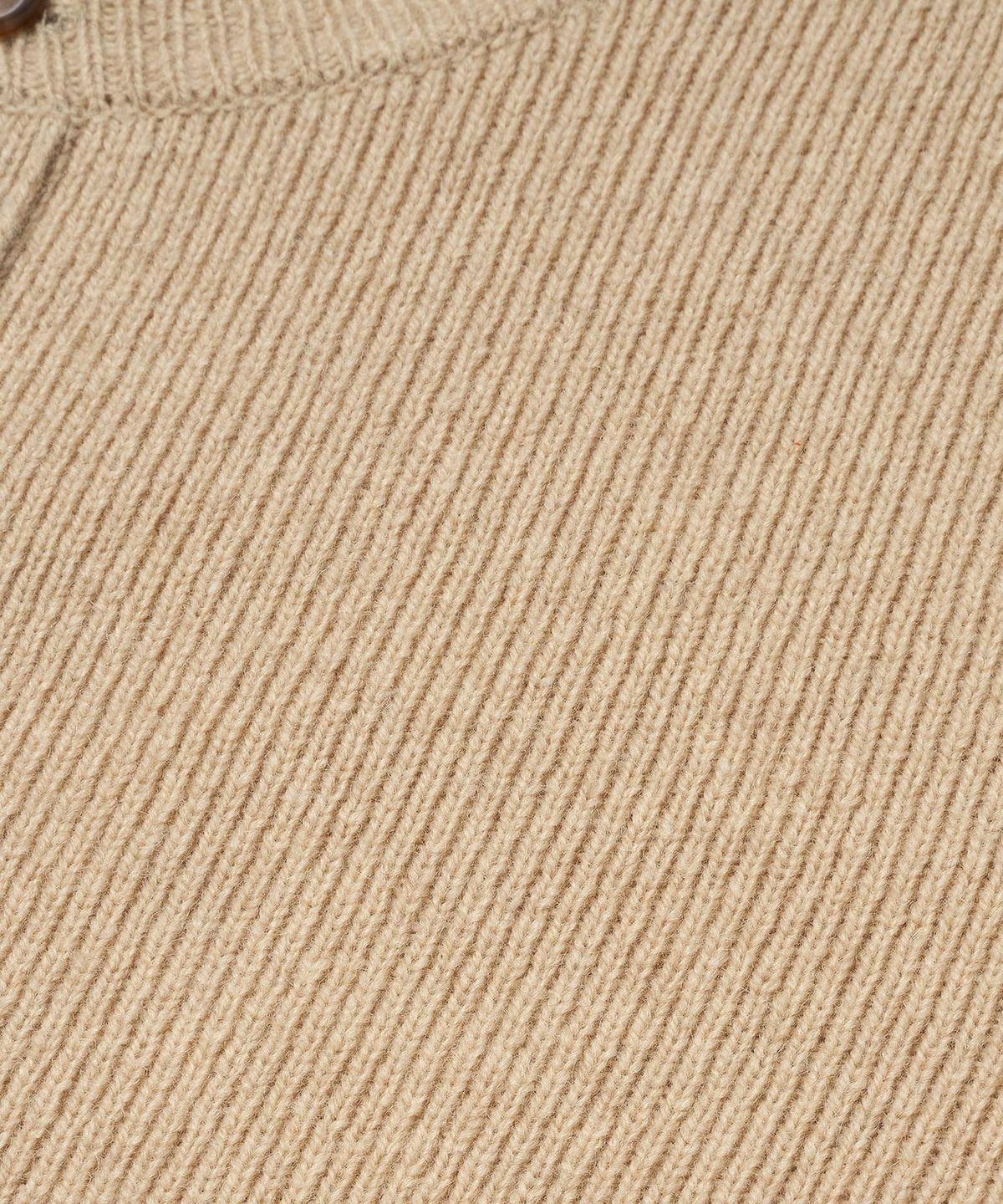 더씽인데어데어(THE THING IN THEIR THERE) Rolled-Edge Shetland Cardigan Sand