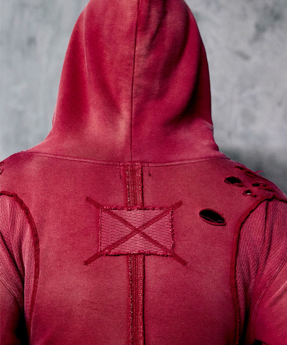 하프앤하프(HALF AND HALF) DISSECTED ZIP-UP HOODIE