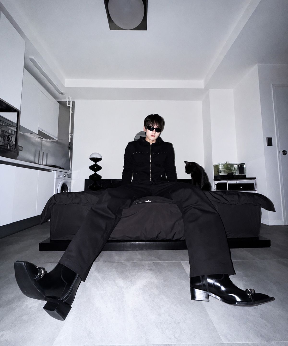 모어댄블랙(MORE THAN BLACK) BIKER ZIP UP HOOD JACKET
