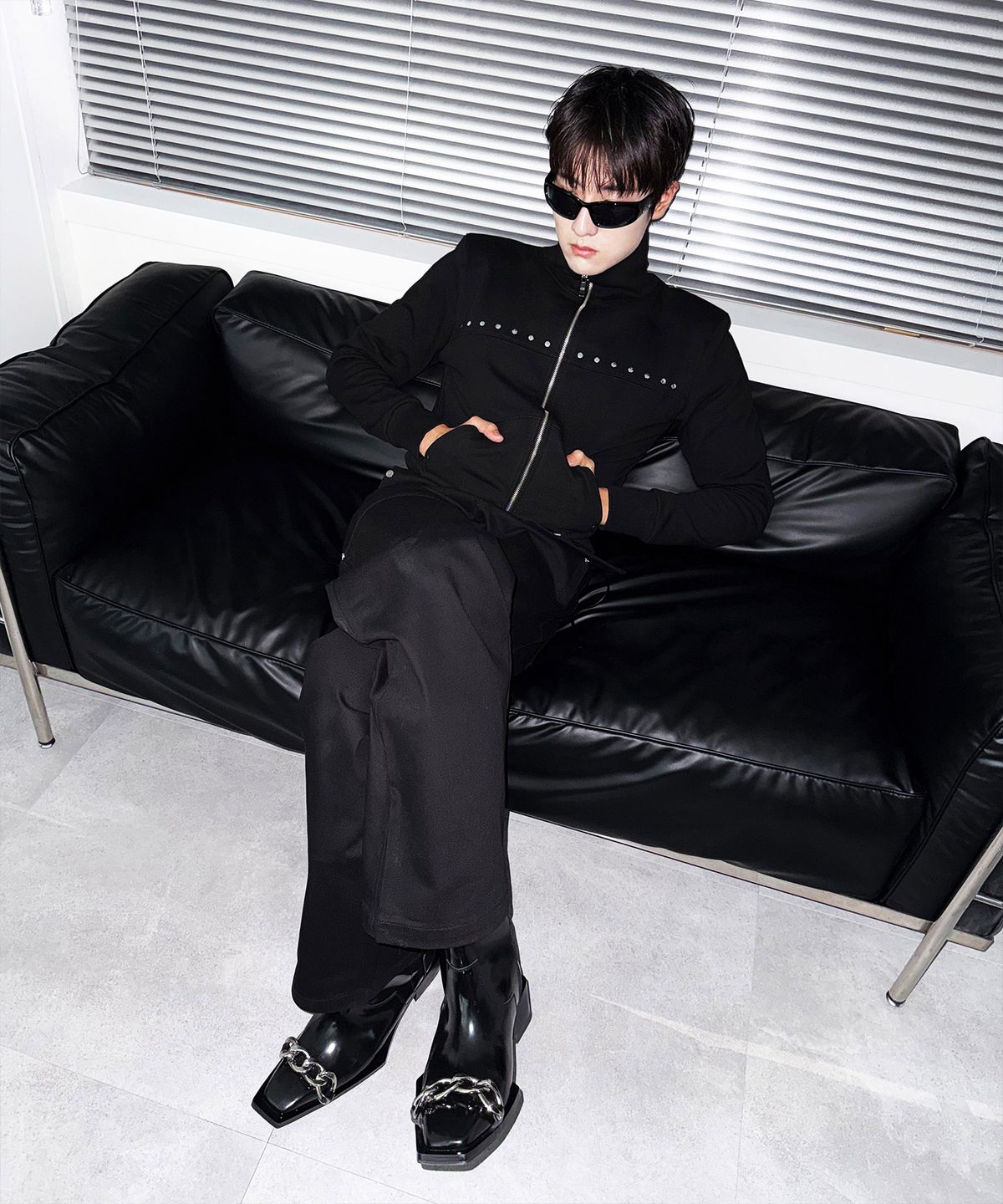 모어댄블랙(MORE THAN BLACK) BIKER ZIP UP POLA JACKET