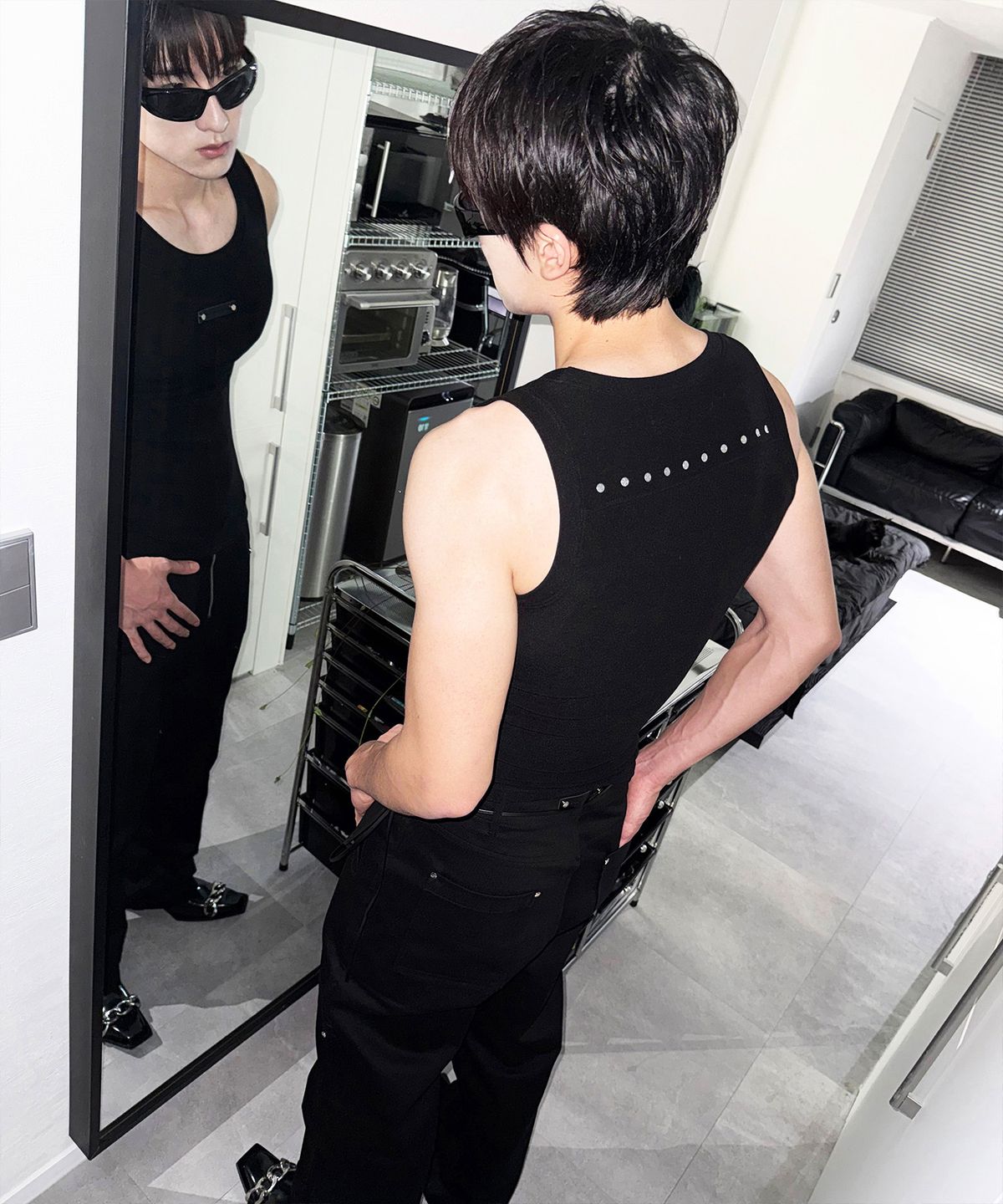 모어댄블랙(MORE THAN BLACK) BIKER SLEEVELESS