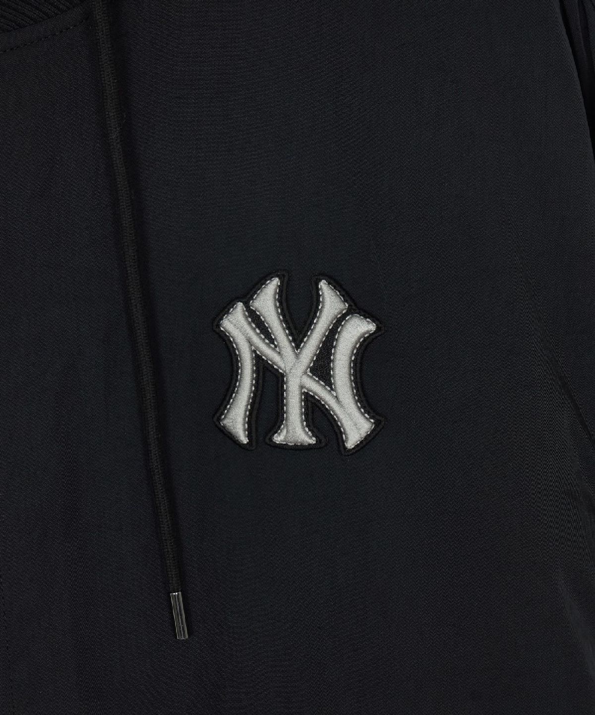 엠엘비(MLB) 나일론 후드탈착 바시티자켓 NY (Black)