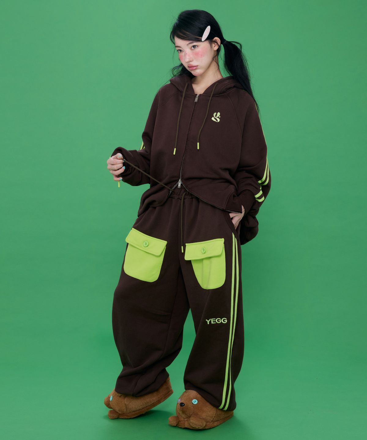 예그(YEGG) Bear Hoodie
