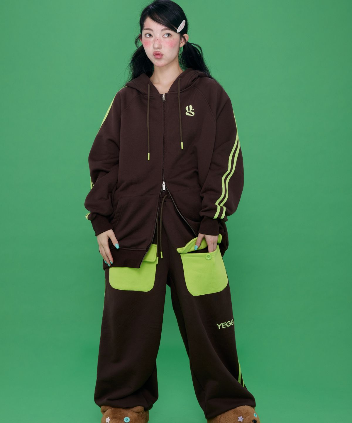 예그(YEGG) Bear Hoodie