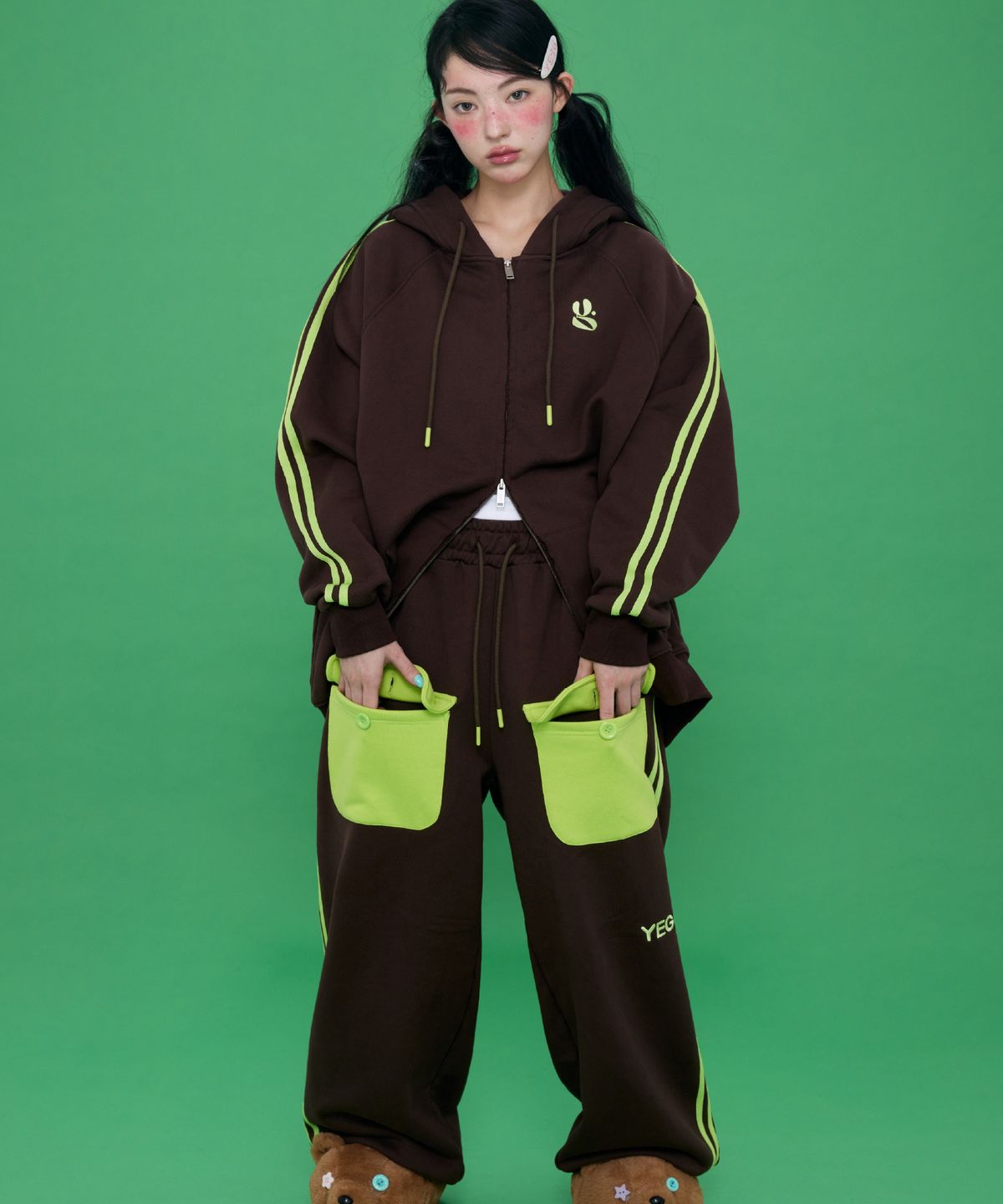 예그(YEGG) Bear Hoodie