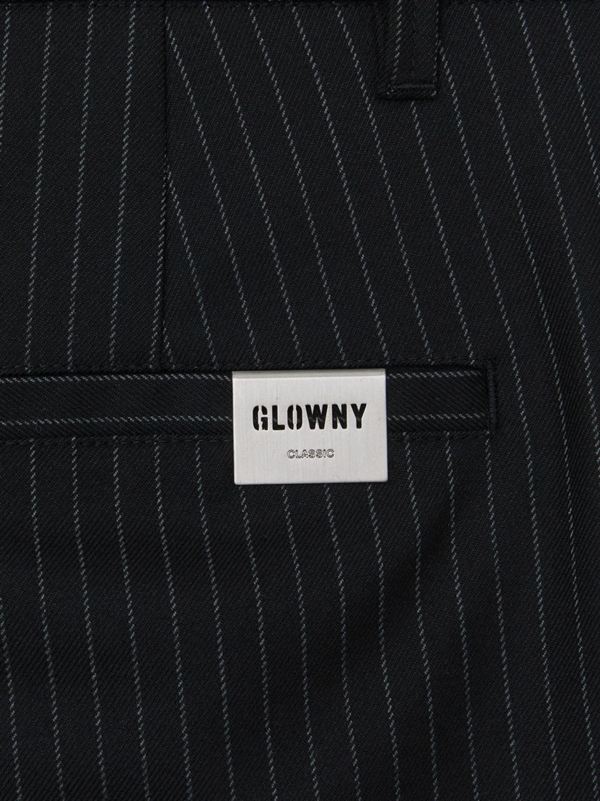 글로니(GLOWNY) G GENTLE WIDE LEG PINSTRIPE PANTS 2.0 (CHARCOAL)