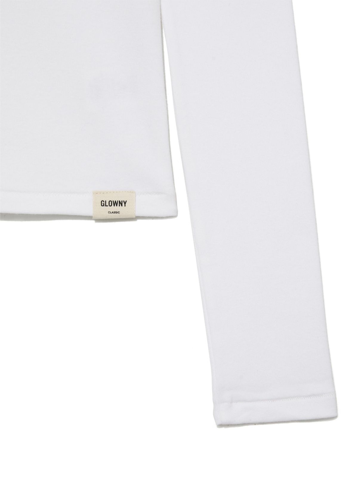 글로니(GLOWNY) G CHARM V-NECK LONG SLEEVE (WHITE)