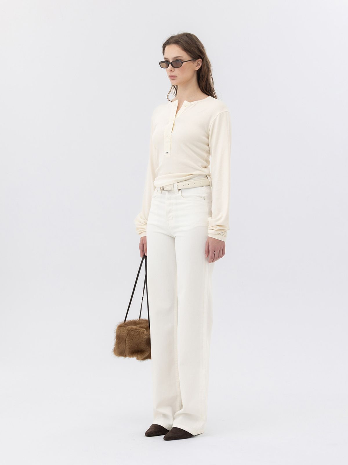 글로니(GLOWNY) G PLAIN HENLEY LONG SLEEVE (IVORY)