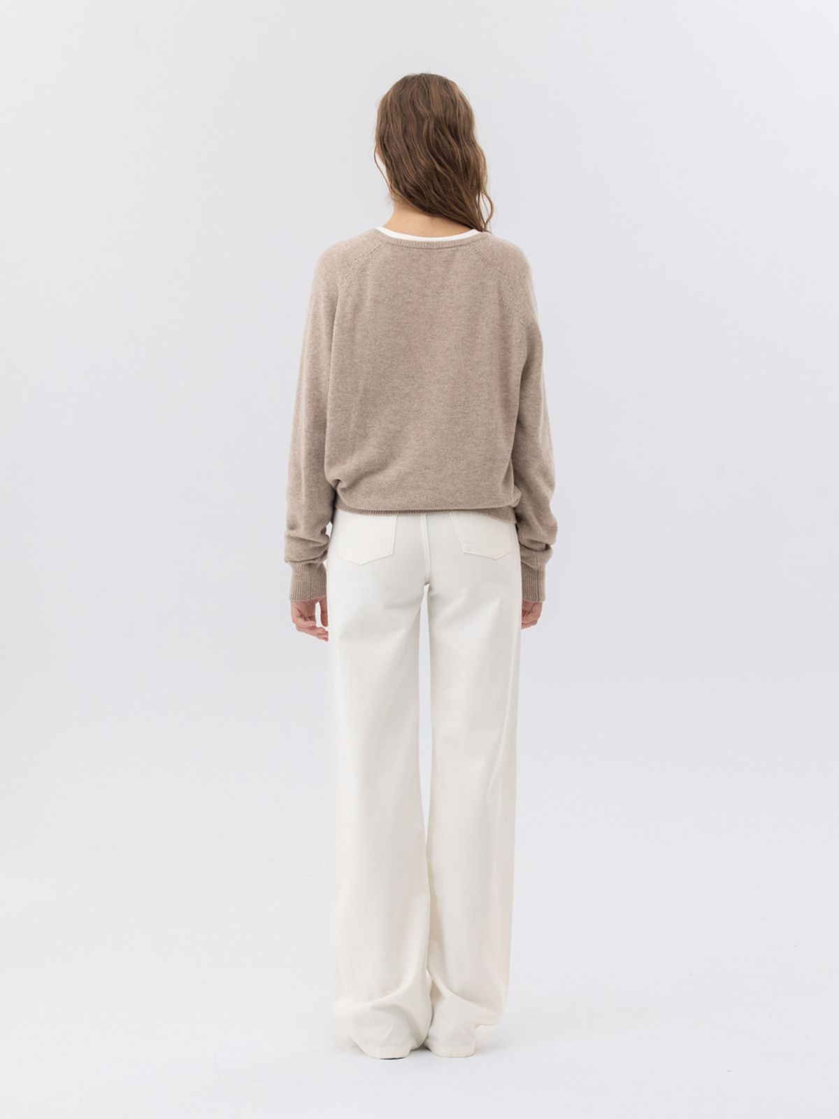 글로니(GLOWNY) G LOOSE DEEP V-NECK KNIT (OATMEAL)