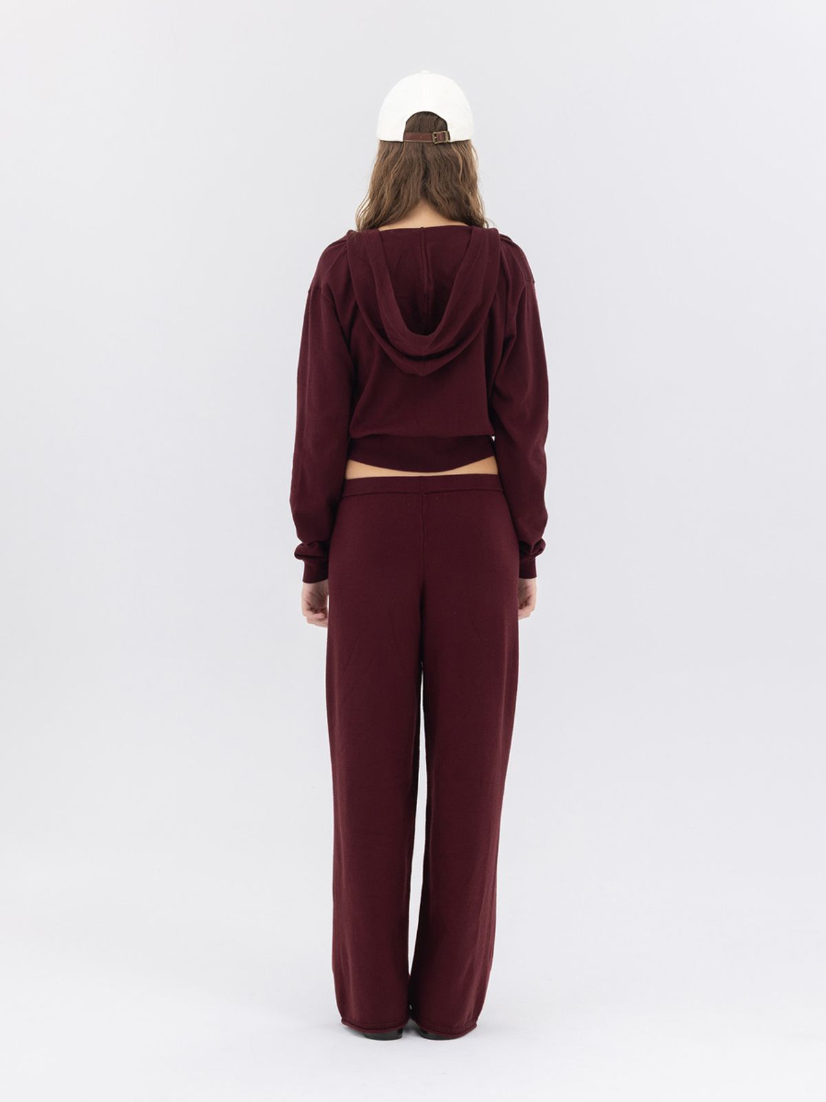 글로니(GLOWNY) G HUG V-NECK KNIT HOODIE (WINE)