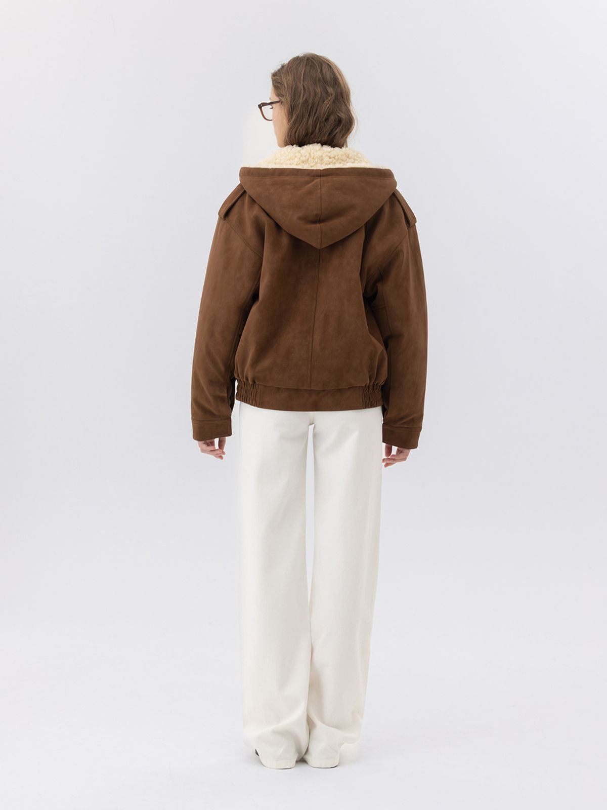 글로니(GLOWNY) G MATTE SUEDE JUMPER (BROWN)