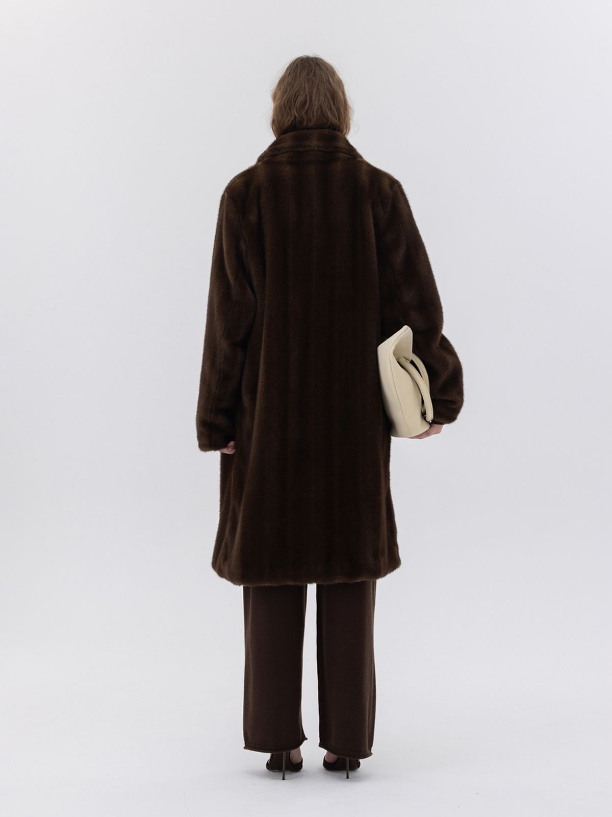 글로니(GLOWNY) G HUSH FUR MID COAT (BROWN)