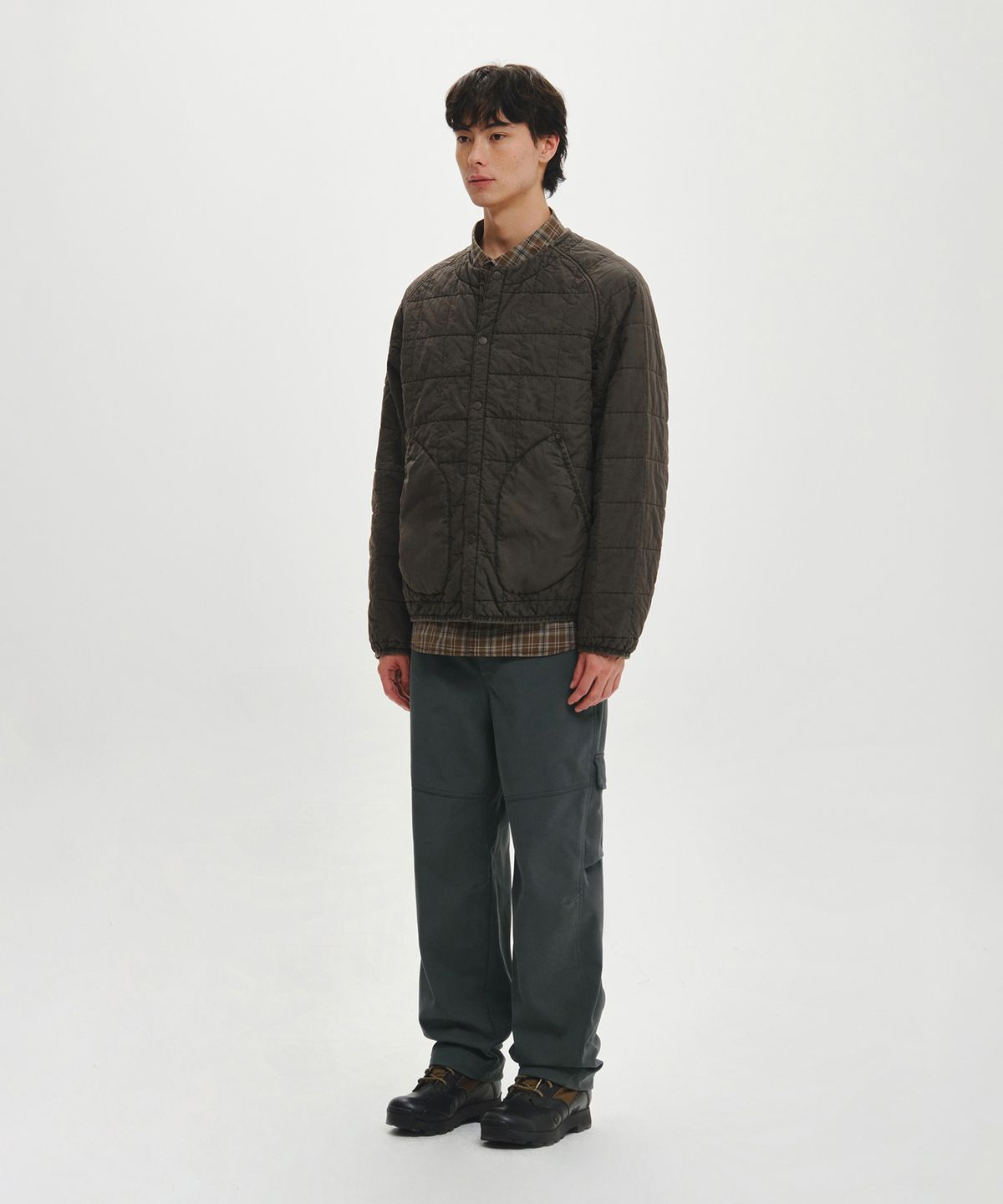 힐리먼트(HELEMENT) 피그먼트 퀼팅 자켓 (BROWN)