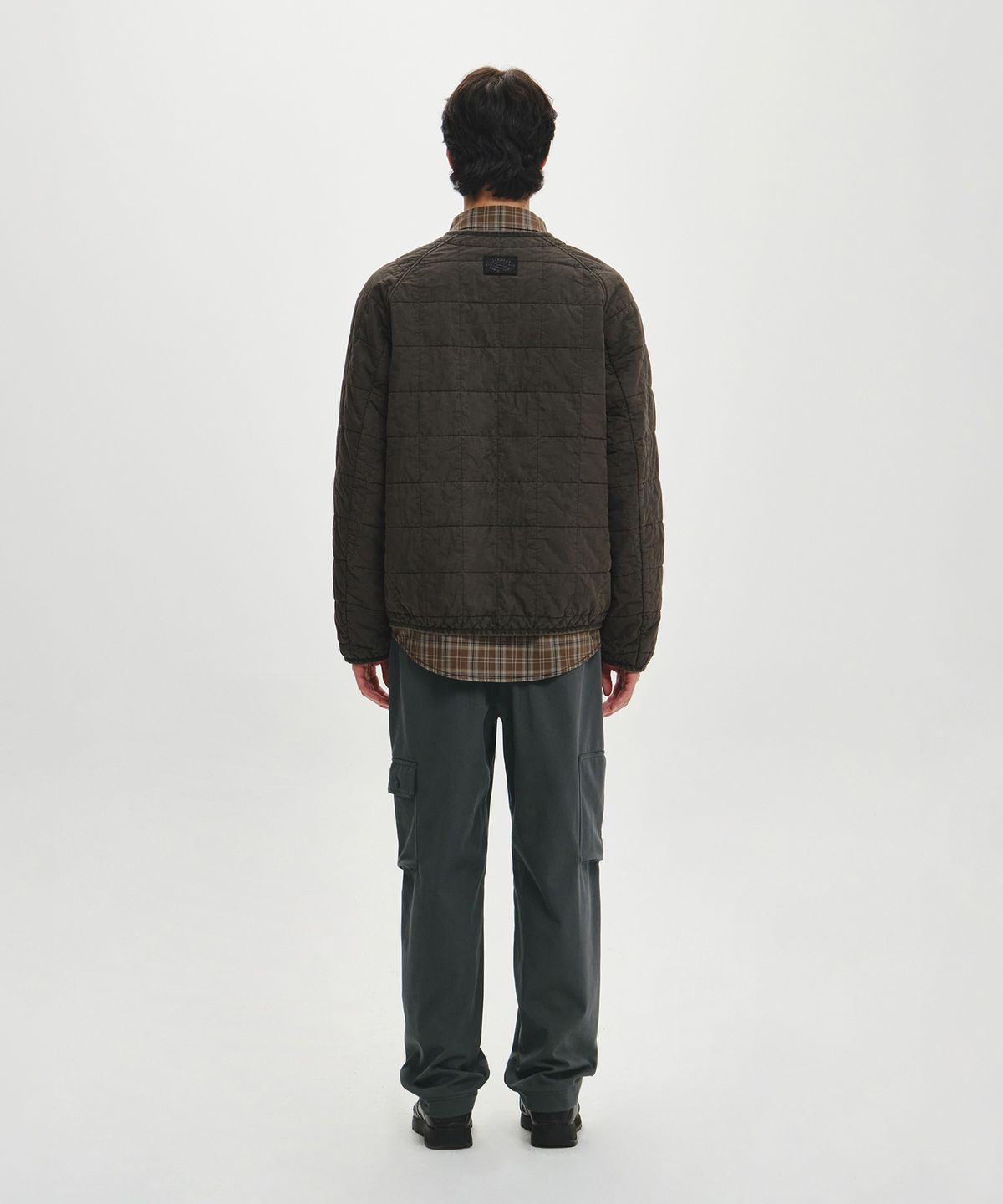 힐리먼트(HELEMENT) 피그먼트 퀼팅 자켓 (BROWN)
