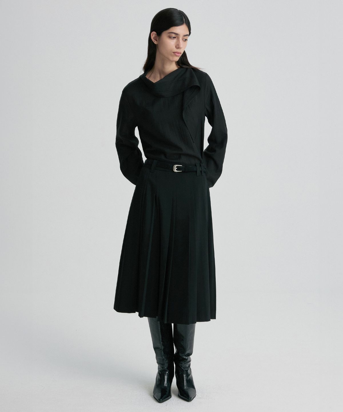 리이(RE RHEE) WOOL-SILK BLEND PLEATED SKIRT