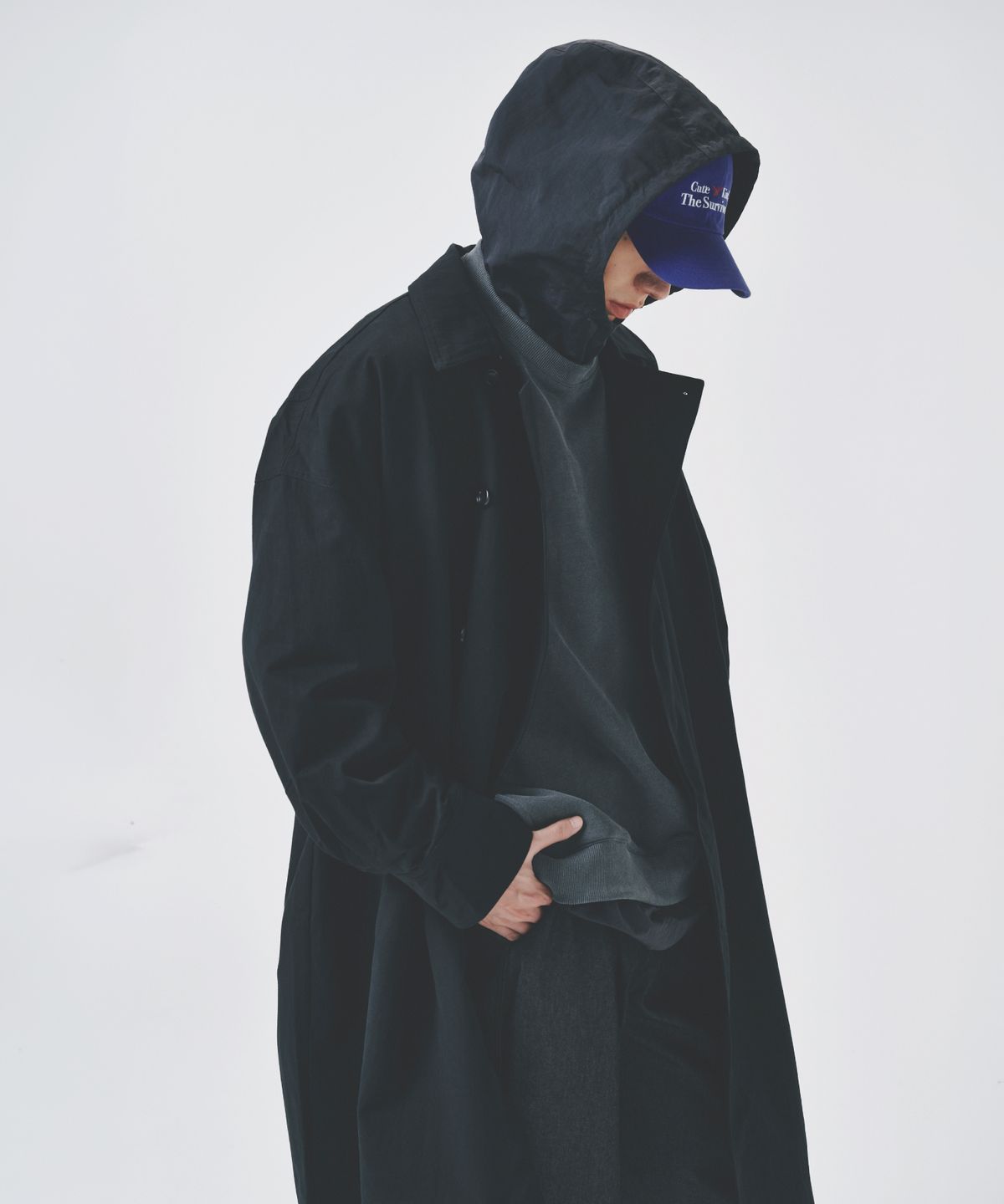 콜드블랭킷(COLD BLANKET) 오버핏 헤비 트렌치 코트 블랙