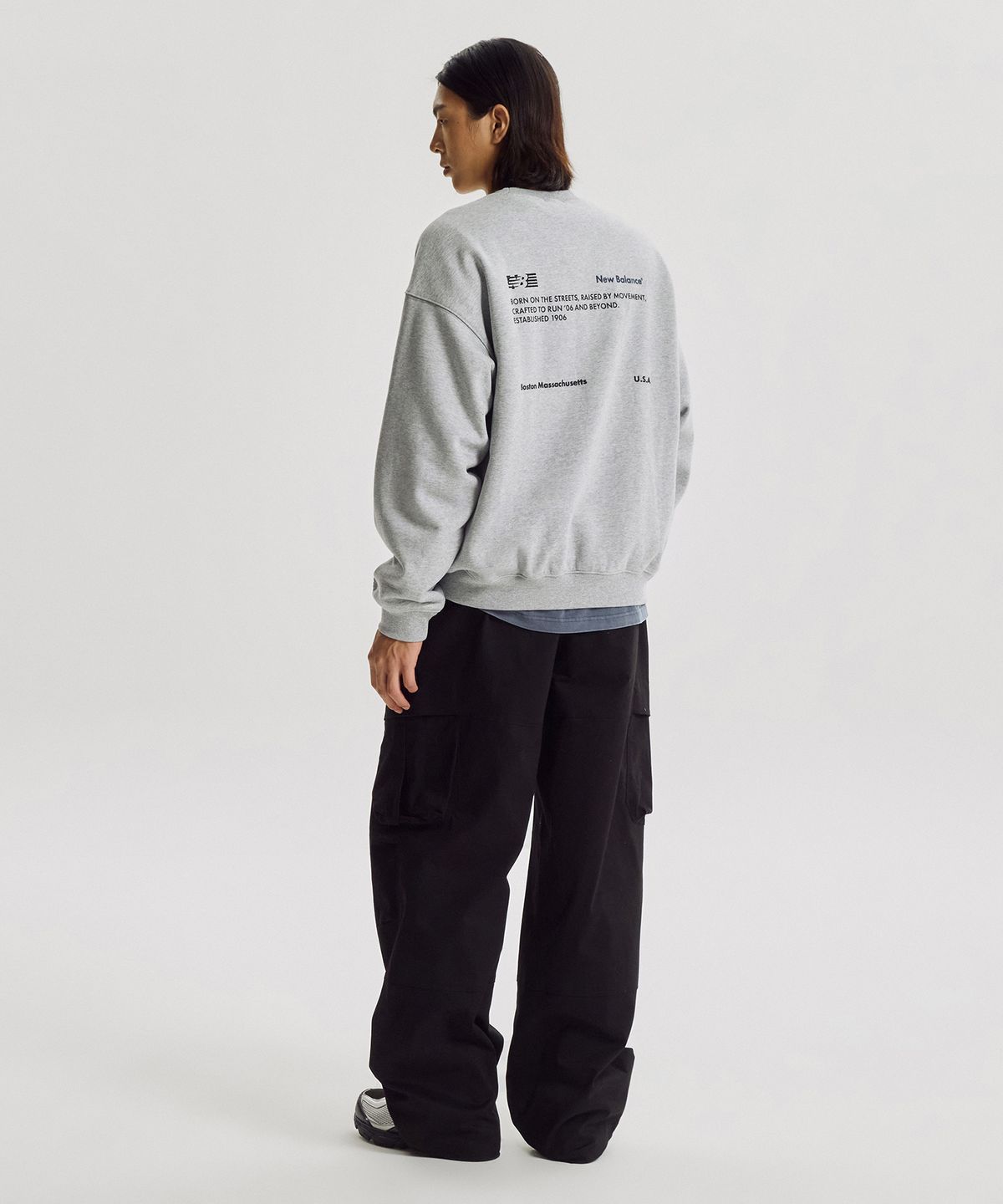 뉴발란스(NEW BALANCE) NBNCG41053 / UNI NEW GREY 레터링 기모 맨투맨 (M/GRAY)