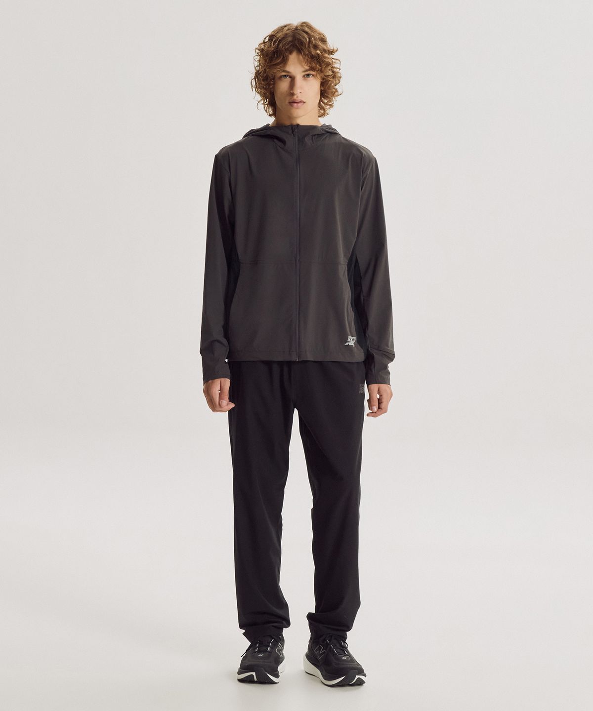 뉴발란스(NEW BALANCE) NBNTG45913 / UNI RC 러닝 에센셜 팬츠 (BLACK)