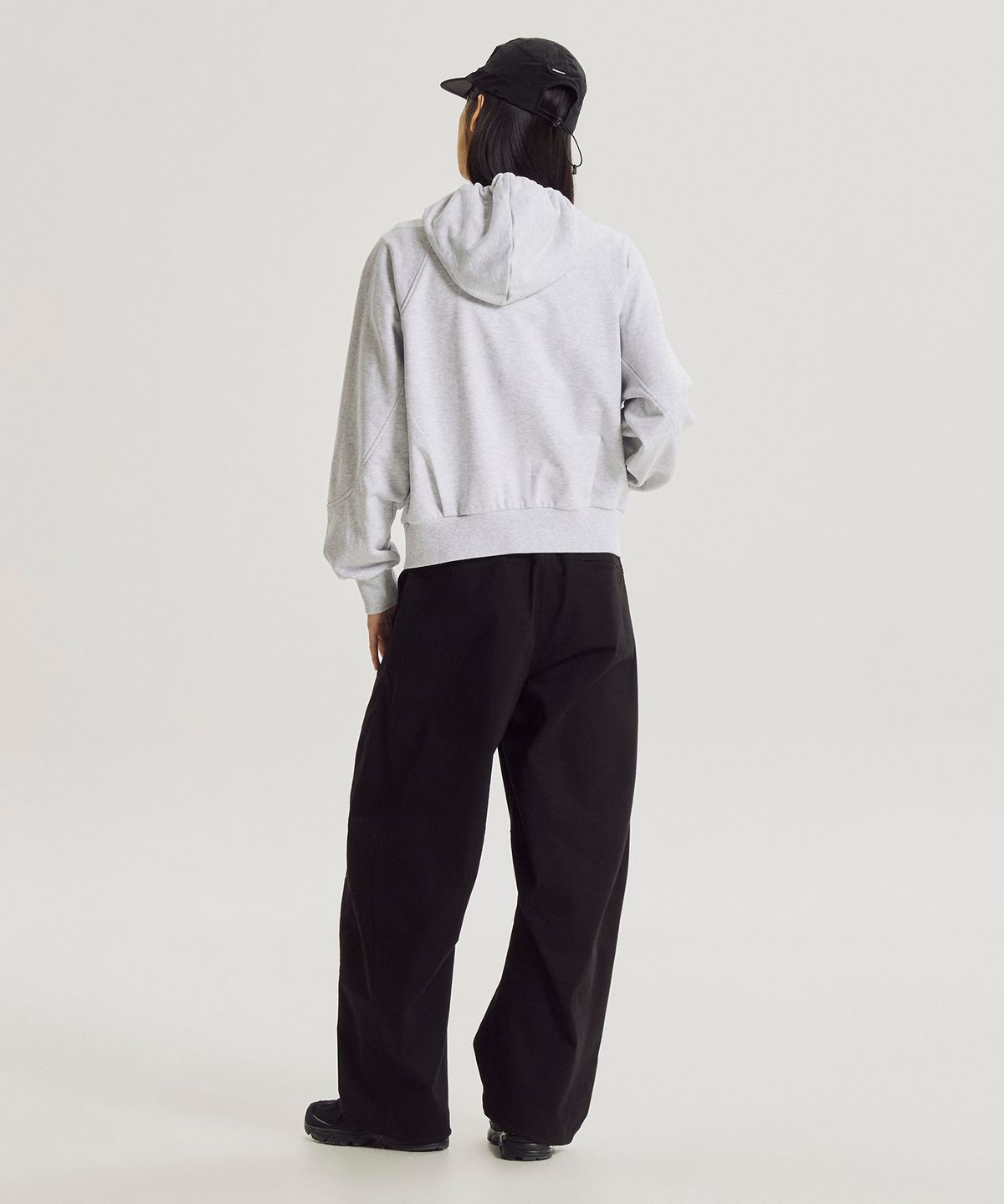 뉴발란스(NEW BALANCE) NBNTG4W912 / WOMEN 윈터 우븐 커브드 오버와이드팬츠 (BLACK)