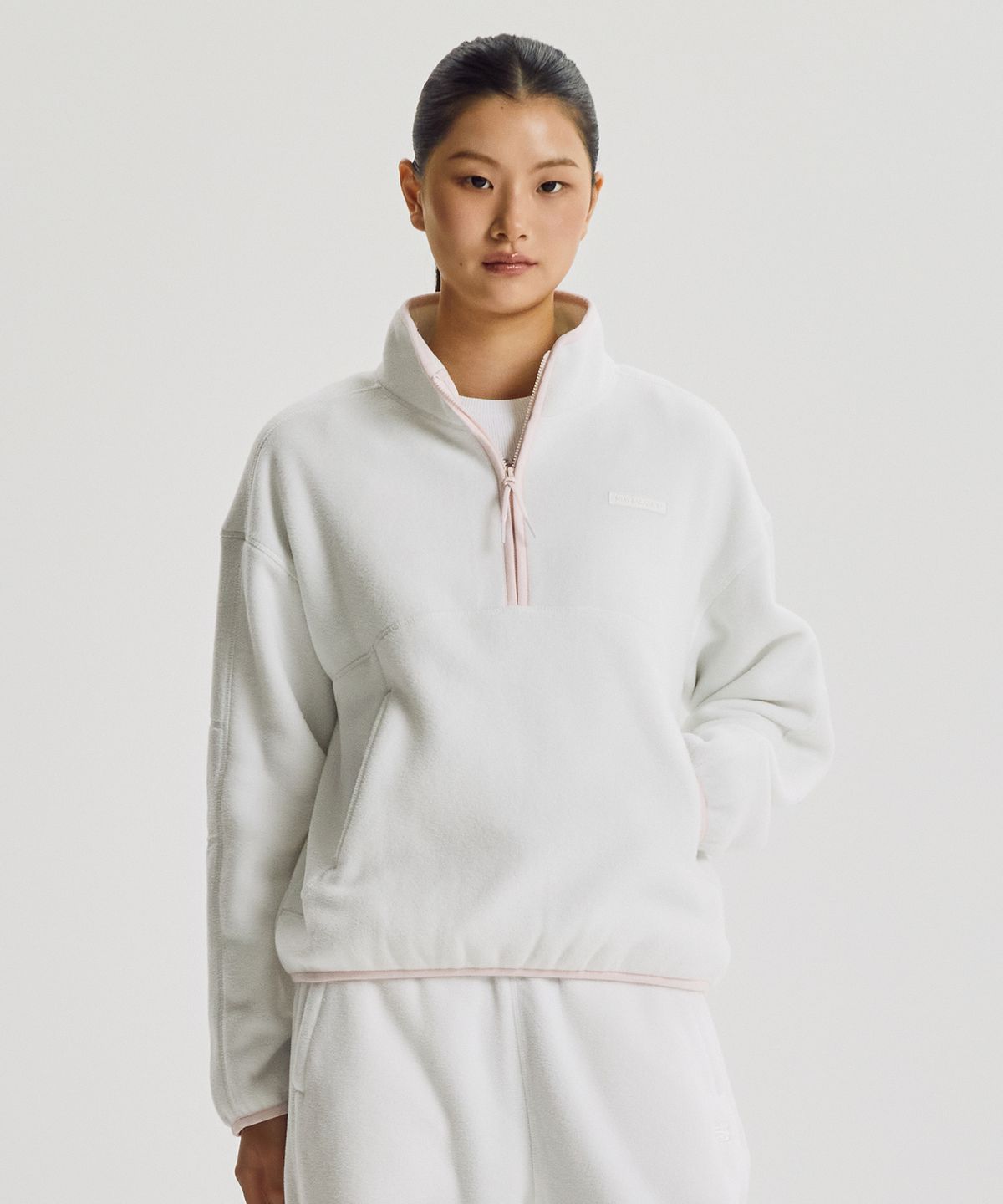 뉴발란스(NEW BALANCE) NBNCG4W912 / WOMEN 코지 플리스 반집업 (IVORY)