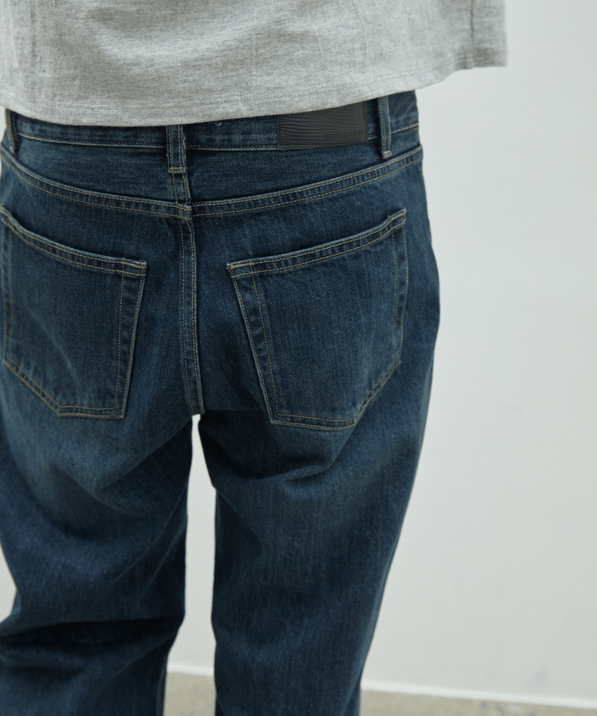 엔써리세븐(NTHIRTYSEVEN) Regular Fit Jeans - Dark Blue