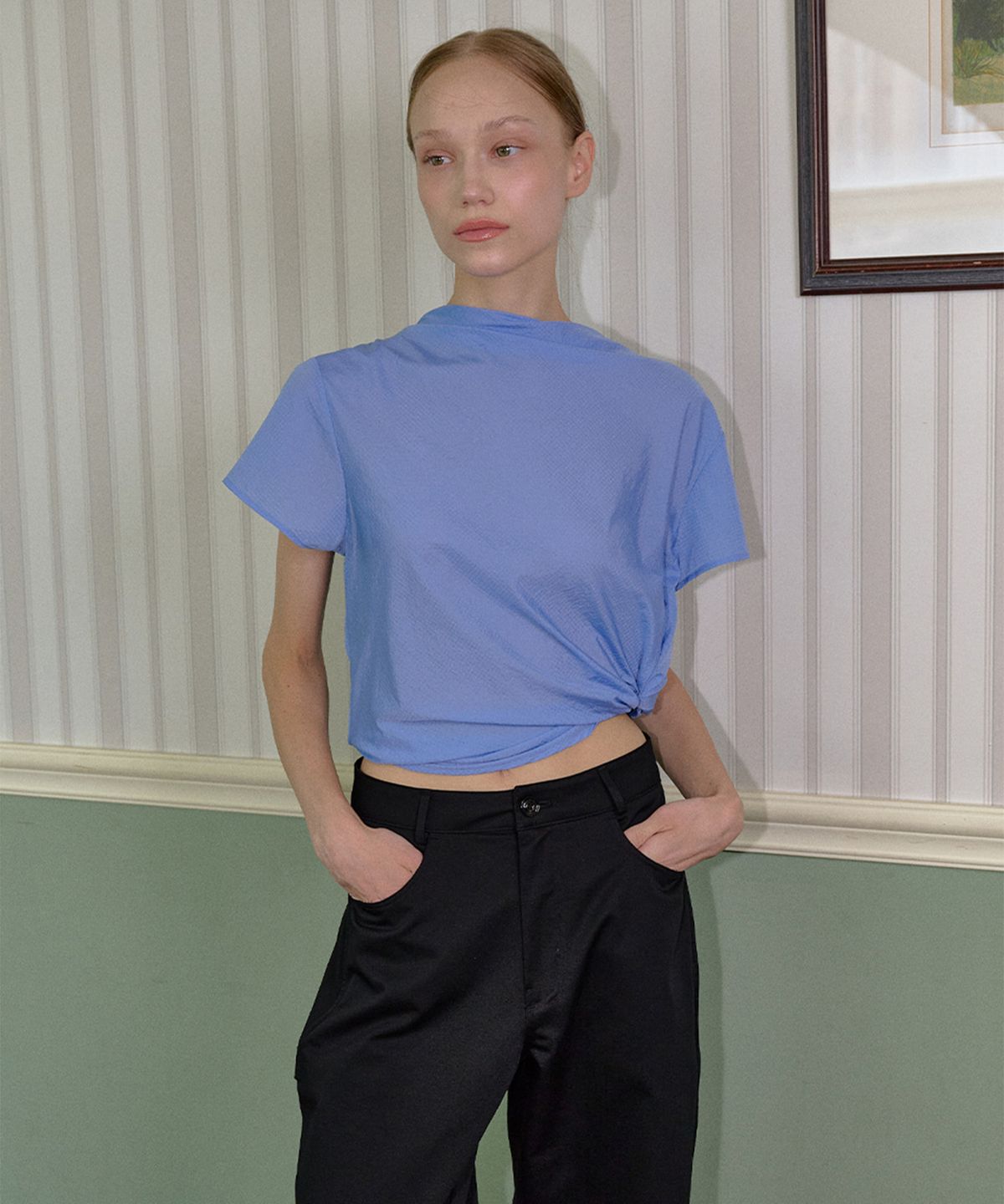 채이(CHAEE) Sheering Mock Neck Blouse [3 Colors]