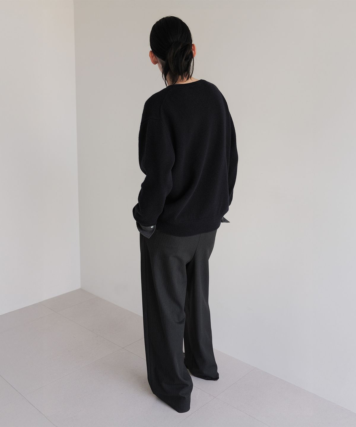 블랭크룸 우먼(BLANKROOM HER) 헤일로 팬츠_HERRINGBONE CHARCOAL