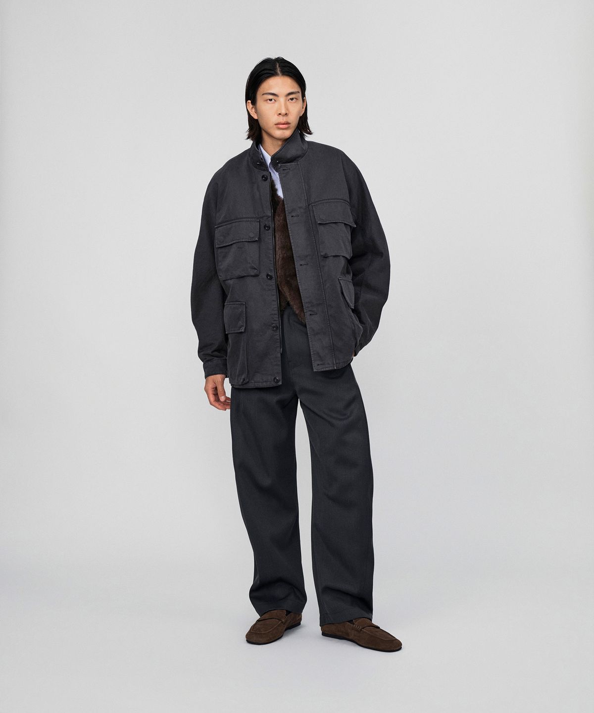 호이테(HEUTE) CEDAR STAND COLLAR FIELD JACKET (DARK GREY)