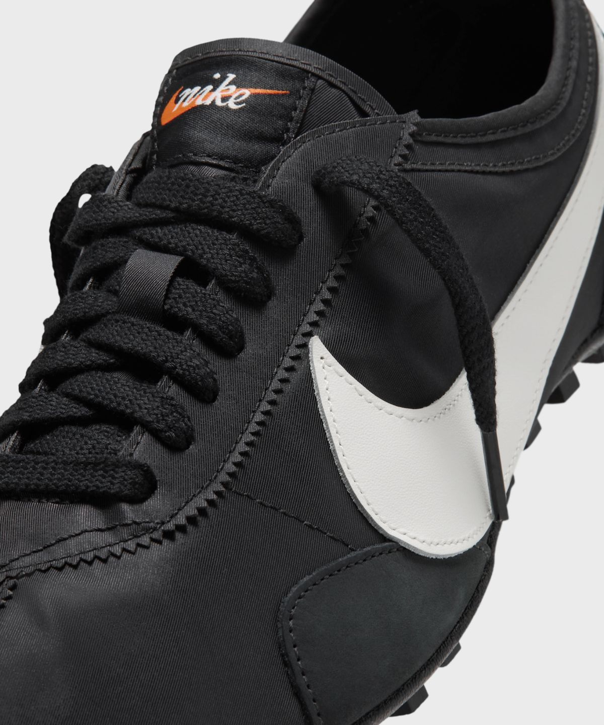 나이키(NIKE) 문 슈 OG M - 블랙:세이프티 오렌지:세일 / IX3952-001