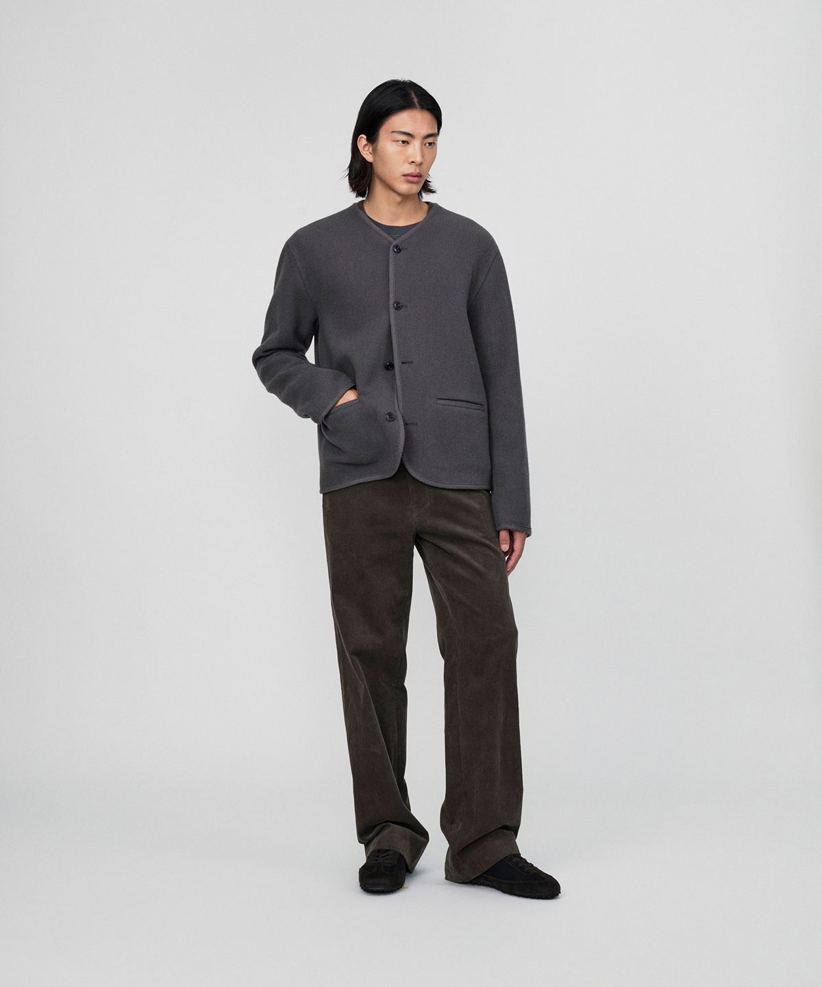 호이테(HEUTE) COLLARLESS WOOL BUTTON CARDIGAN (GREY KHAKI)