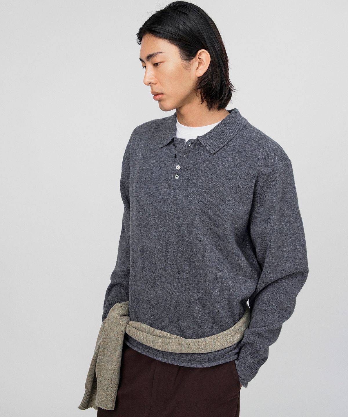 호이테(HEUTE) ROAN PURE WOOL COLLARED KNIT (CHARCOAL)