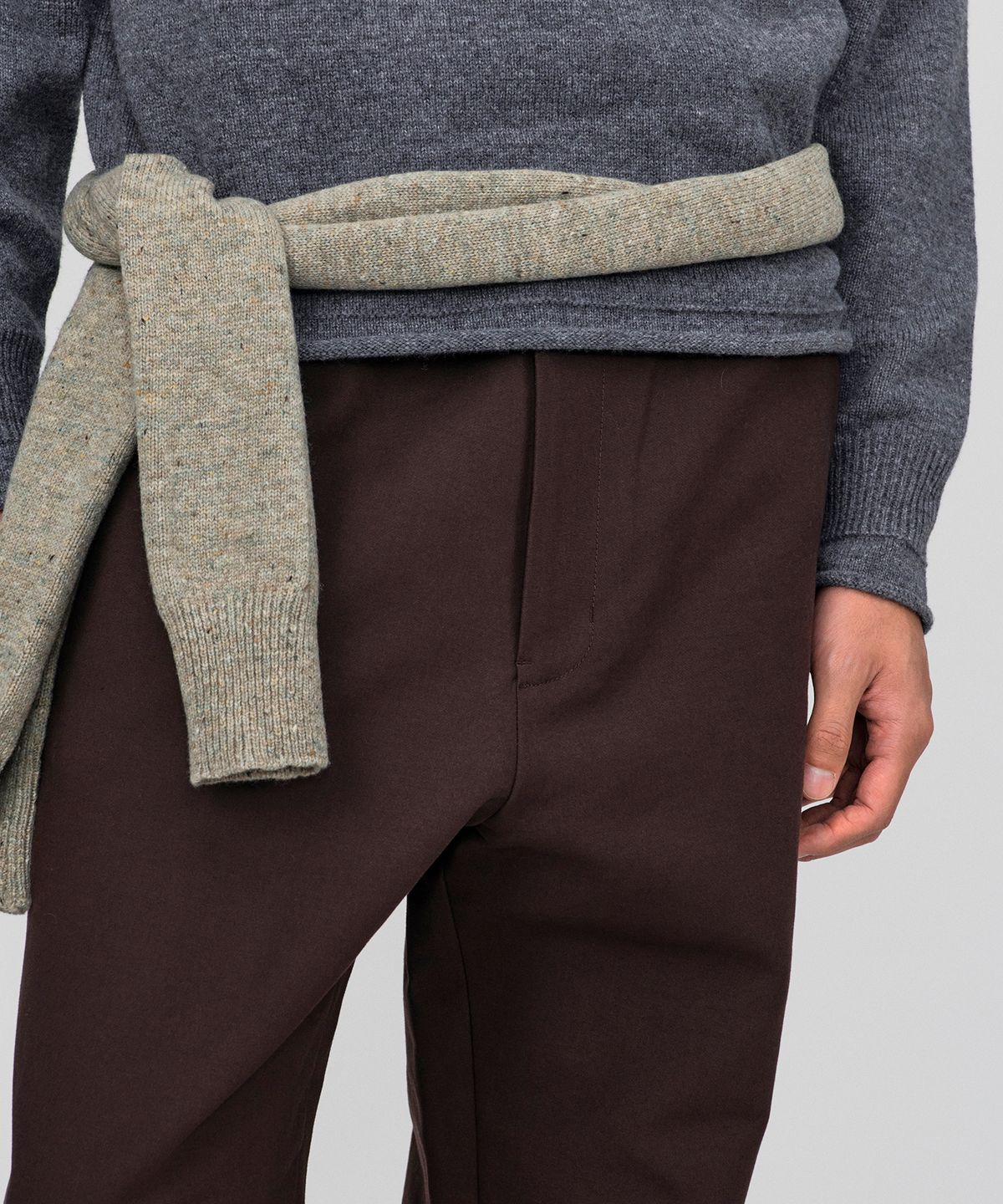 호이테(HEUTE) ROAN PURE WOOL COLLARED KNIT (CHARCOAL)