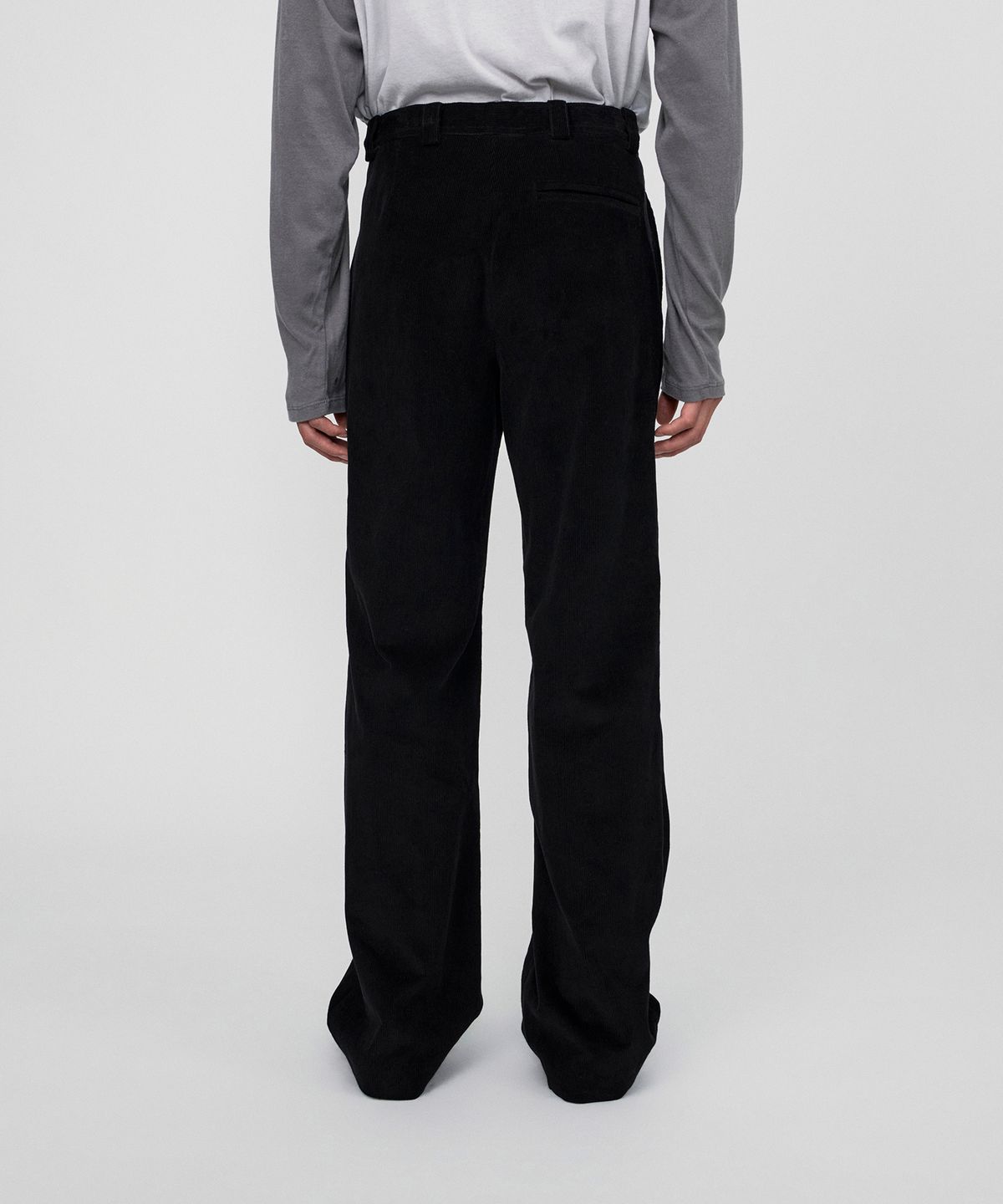 호이테(HEUTE) SAGE COTTON CORDUROY PANTS (BLACK)