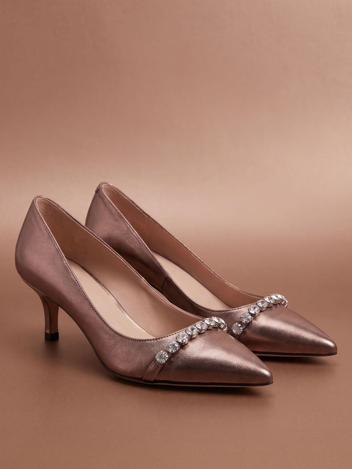 인더발코니(IN THE BALCONY) JETAIME Pumps Lumiere