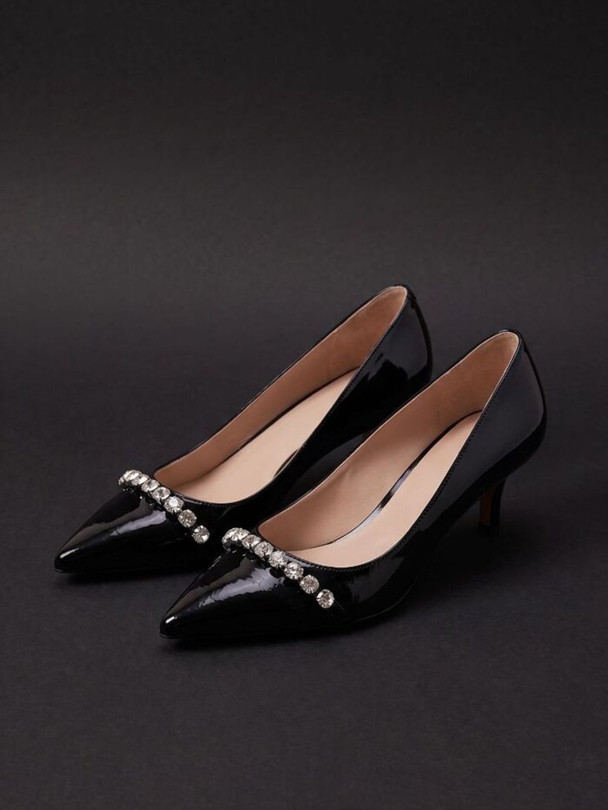 인더발코니(IN THE BALCONY) JETAIME Pumps Noir