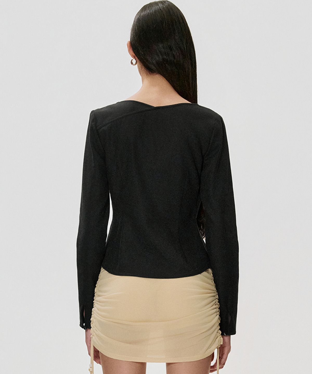 킴지수(KIMZISU) Sculpted Tuck Twill Top_BLACK