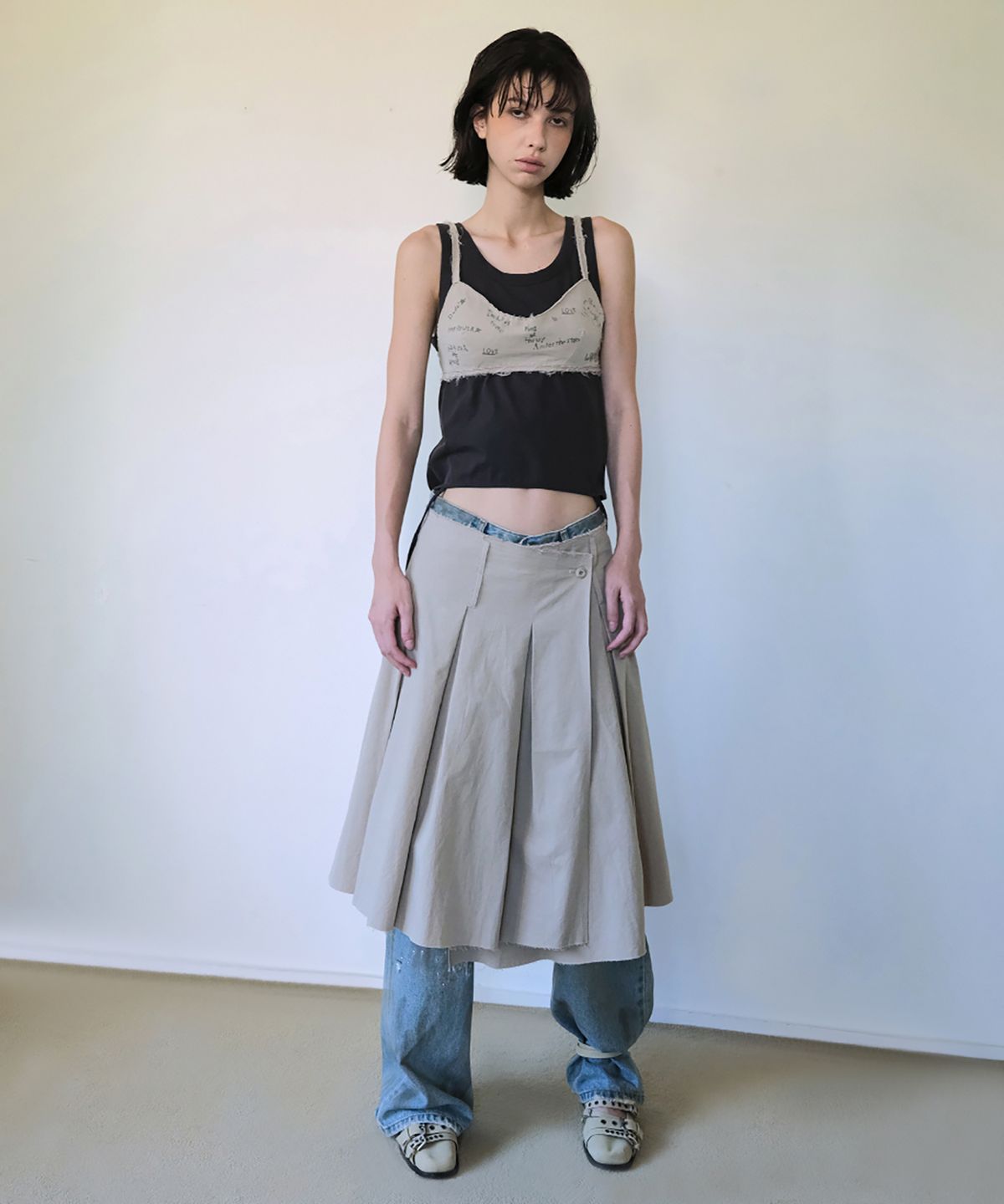 더블유케이엔디 프로젝트(WKND PROJECT) CUTTING COTTON LAYERED SKIRT (GRAY BEIGE)