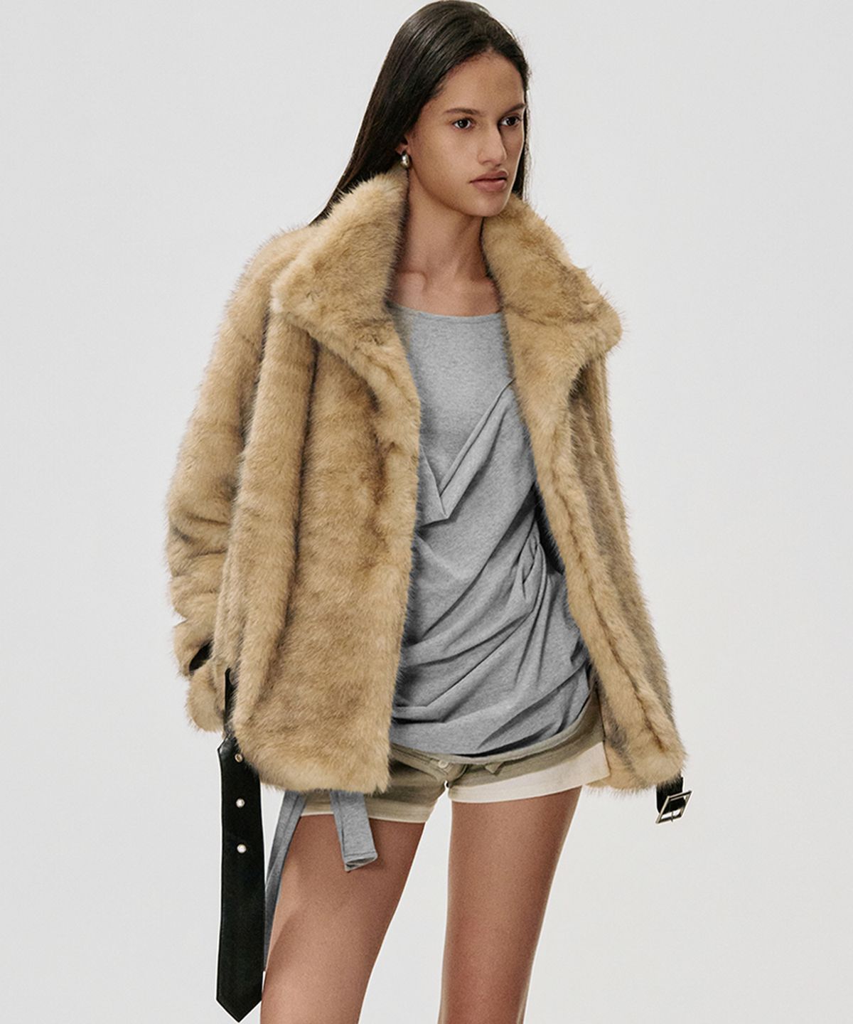 킴지수(KIMZISU) Belted Faux Fur Jacket_IVORY